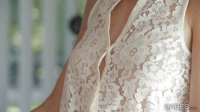 Long Haired Babe Eager To Play Dirty