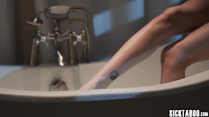 Big Melons Teenager Is Ready For BDSM Games