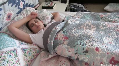 Sleeping In The Raw   Brunette Girl Next Door In Hardcore With Cumshot