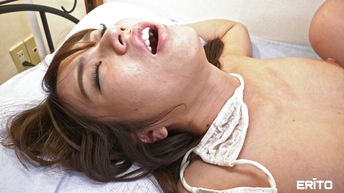 Asian Couple Is Having A Lovely Sex!