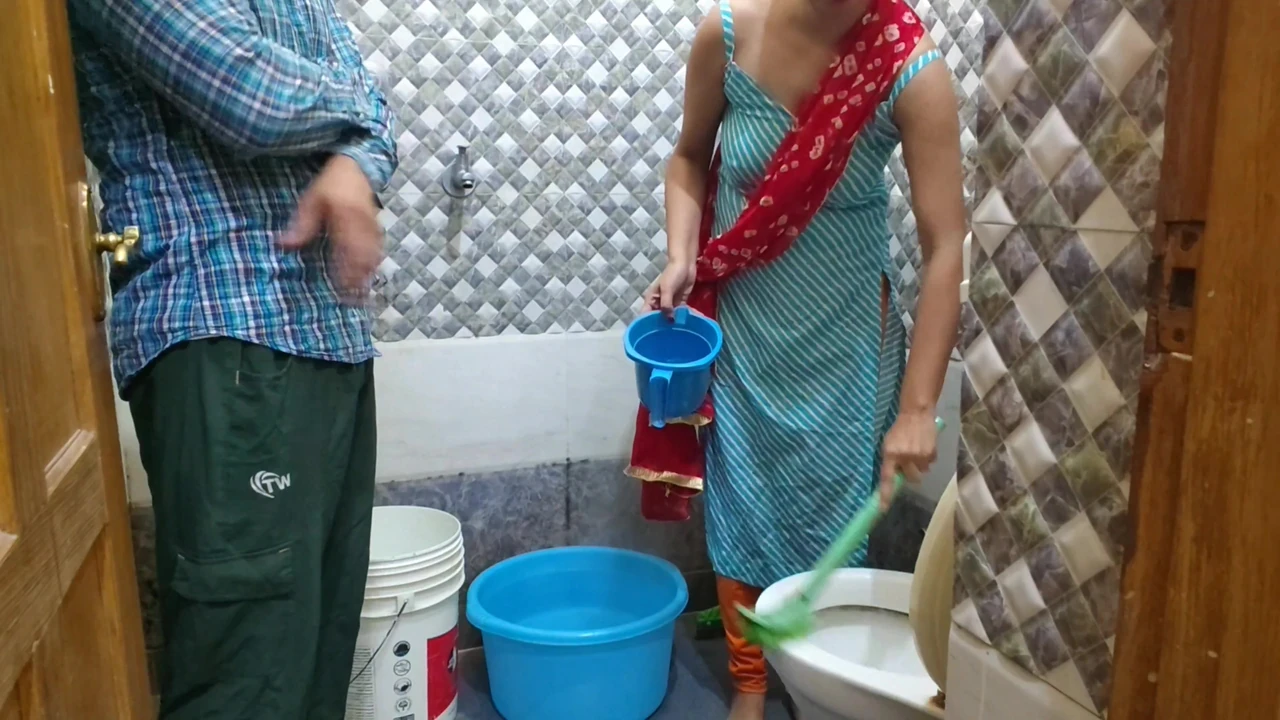 Bathroom Fuck With My 18 Year Old Servent! Huge Cumshot On Her Cute Face 4K” Aria Hidden=”true