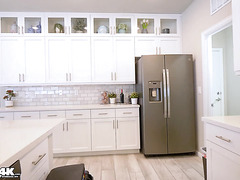 Buxom Milf Kenzie Taylor Rocks Stepson’s BBC After Shower   Mom 4K