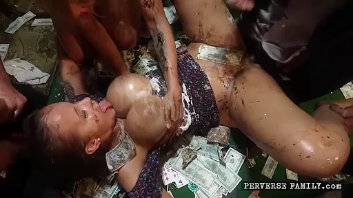 Royal Prolapse In 4k   Jennifer