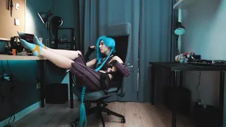 Cosplay Teen Babe Masturbates On Webcam