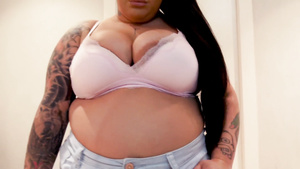 Latina BBW Carmen Hard Porn