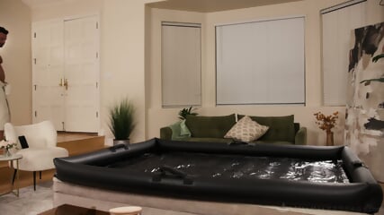 Hubby's Risky Rendezvous