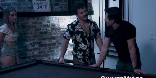 Hunk Pleasures Anna Claire Clouds Cunt Using His Tongue And Big Shaft