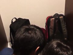 日本人 トイレ ハッテン 口内射精① Japanese Spy Toilet Blowjob