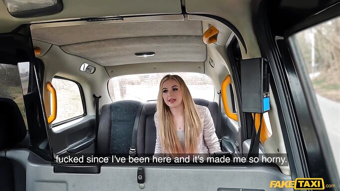 Sexually Frustrated Babe Wanna Suck Driver's Cock