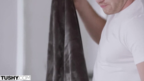 Tushy Naughty Teenager Gets Rimmed And Gaped Vanessa Sky