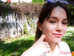 Gorgeous Young Slut With Divine Body Has A Hook Up For A Dream Fuck