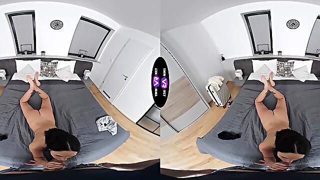 Alyssa’s Bouncy Booty In VR HD Porn